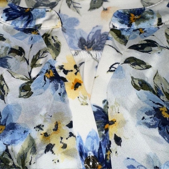 Perseption Concept Floral Ruffle Blouse Button Down Top Short Sleeve Size L‎ - Picture 13 of 16